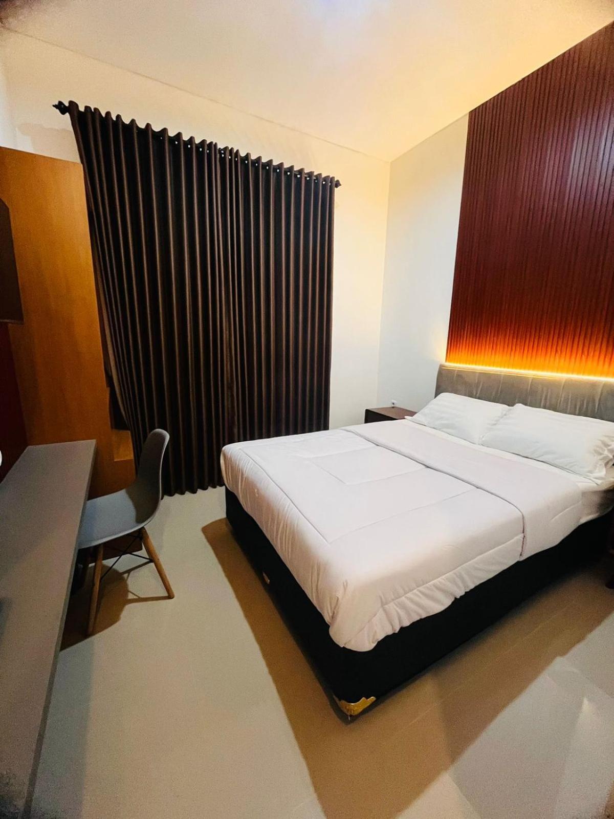 House Of Bedjo Powered By Cocotel Yogyakarta Exterior foto